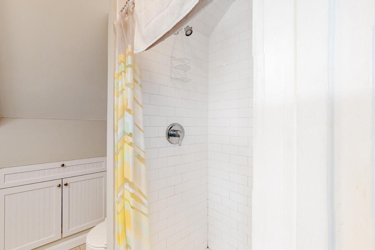 Historic Jewel Apartment Provincetown Exterior photo