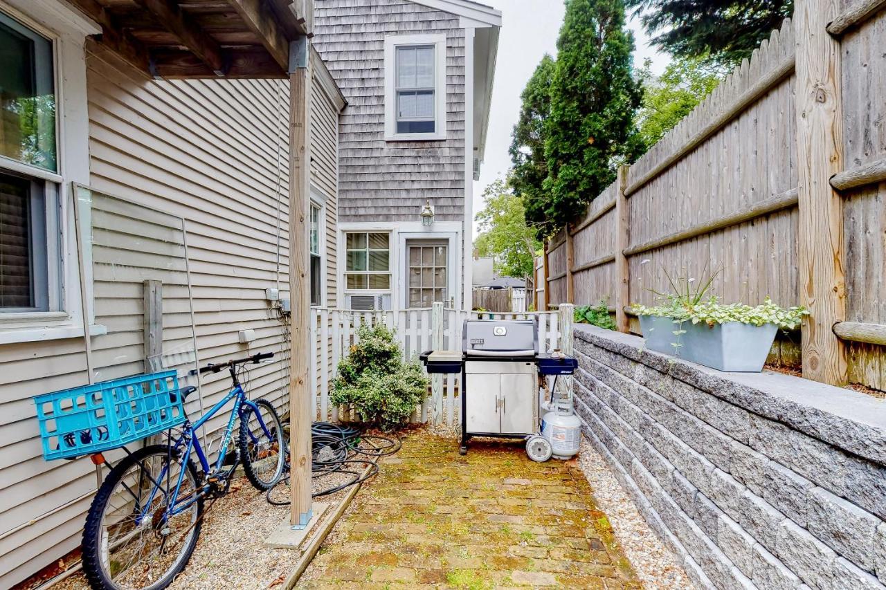 Historic Jewel Apartment Provincetown Exterior photo